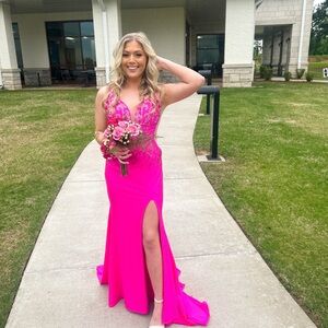 Meet your Posher, Georgia